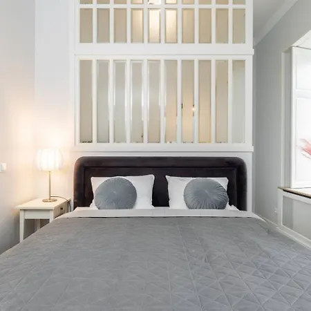 Silverton Studio Deluxe Renovated City Center Warsaw