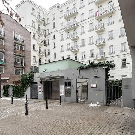 Silverton Studio Deluxe Renovated City Center Apartment